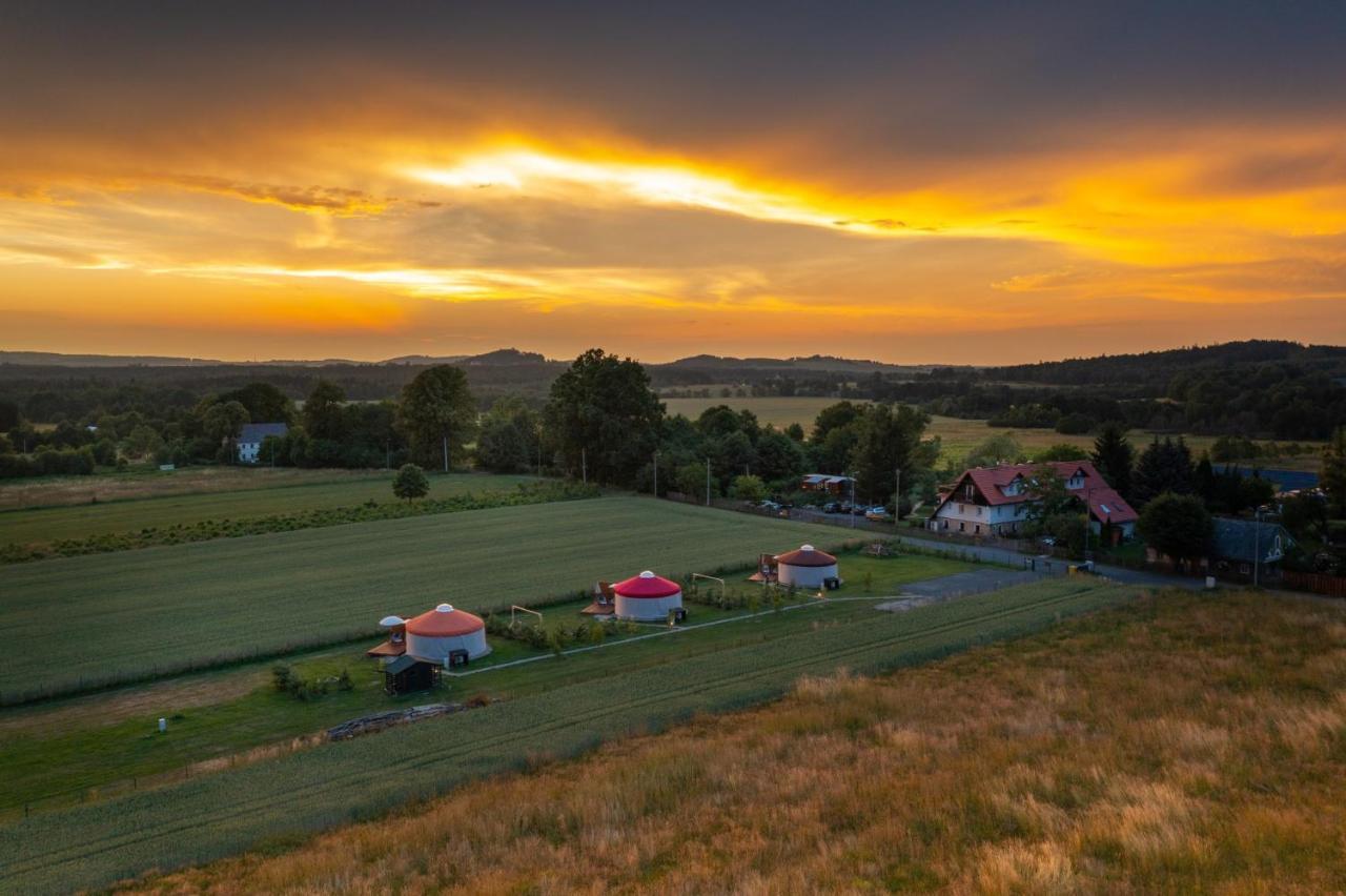 Izera Glamping Adults - Luksusowe Jurty&Spa Gajowka  Экстерьер фото