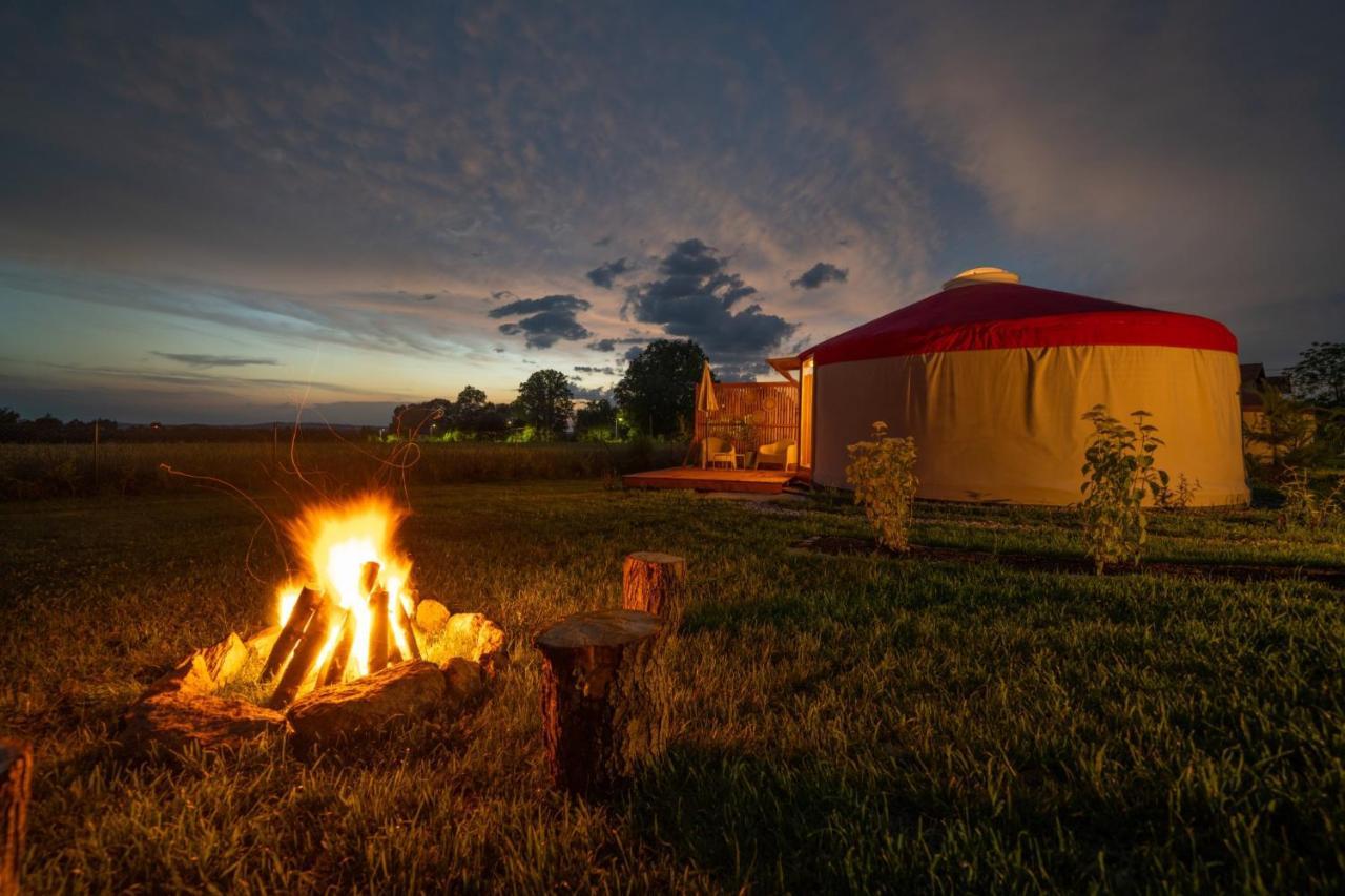 Izera Glamping Adults - Luksusowe Jurty&Spa Gajowka  Экстерьер фото